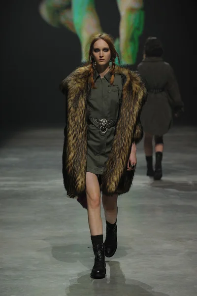 Look 65